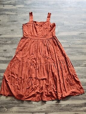 Ann Taylor Tiered Midi Dress. Size 12